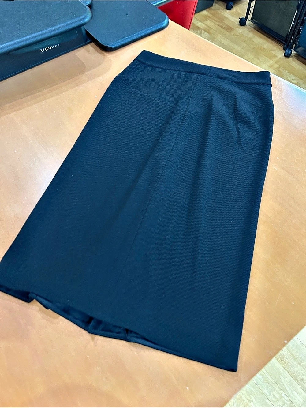 Diane von Furstenberg Pleated Midi Skirt in Black Size 6